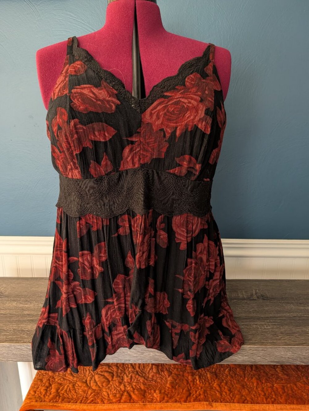 Torrid black cami size 3